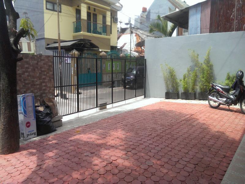 Oyo 1631 Aristo Home Makassar Eksteriør bilde